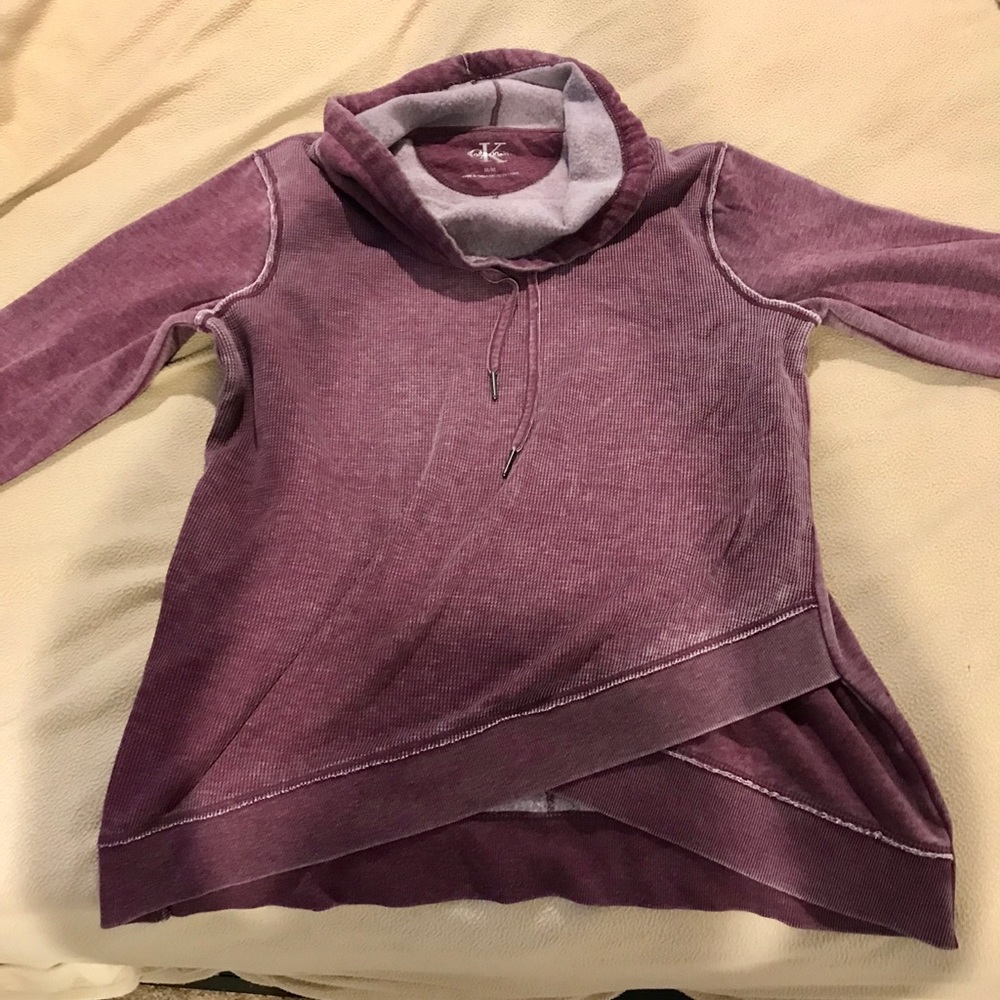 Sweater pull over